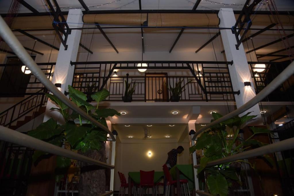 Lotuscool Hotel Kurunegala Exterior foto